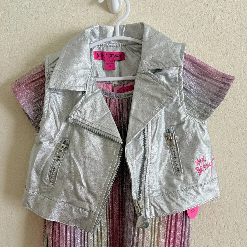 Betsey Johnson betsey johnson
